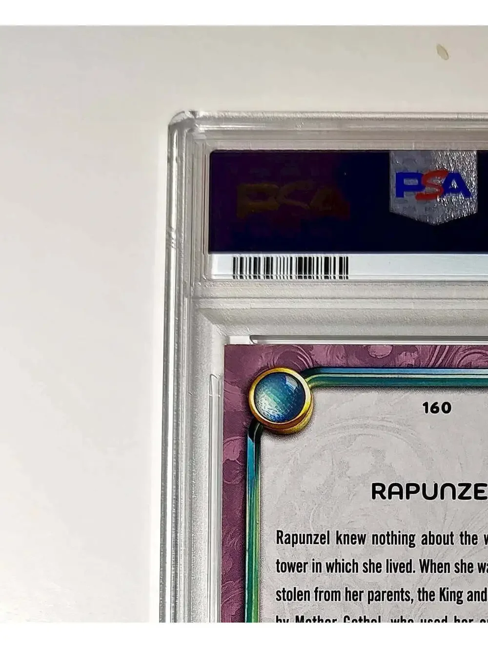 Rapunzel 2025 Topps Disney Cartoon Princess #160 Card Tangled PSA 8